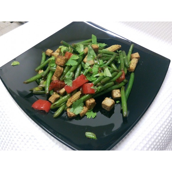 Salata de legume cu tofu